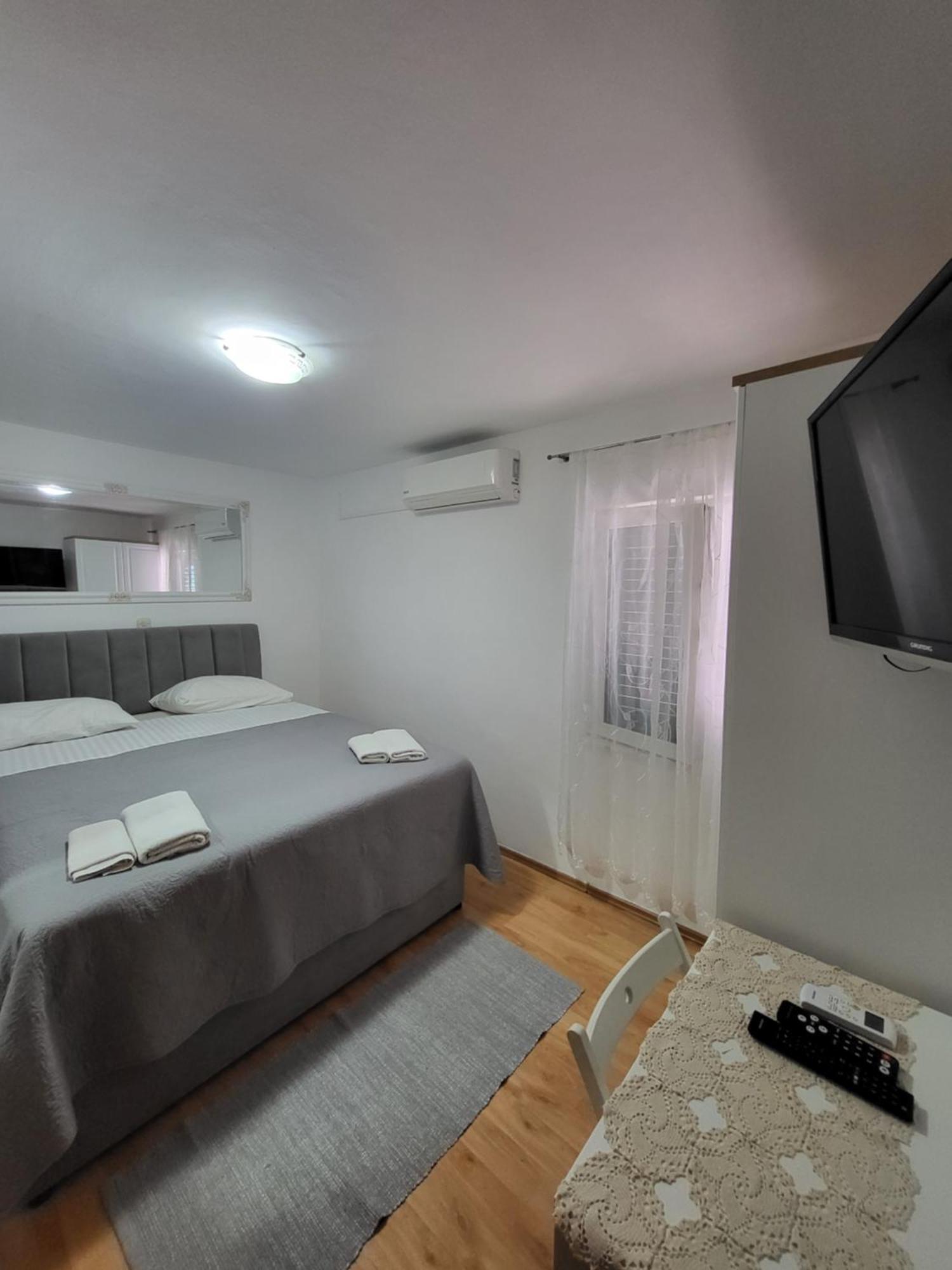 Guest Accomodation Zura Skradin Dış mekan fotoğraf