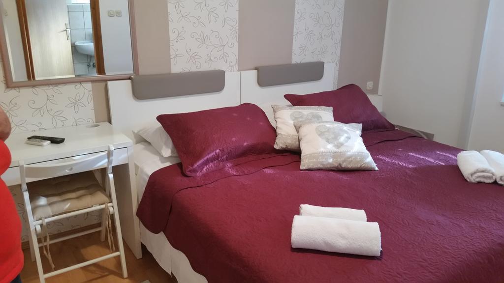 Guest Accomodation Zura Skradin Dış mekan fotoğraf