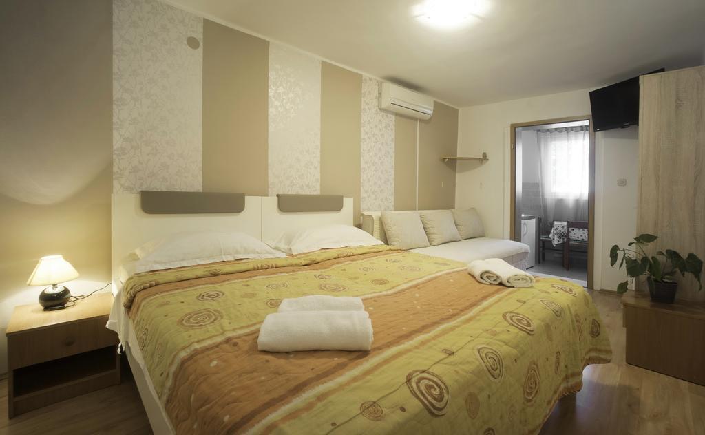Guest Accomodation Zura Skradin Dış mekan fotoğraf