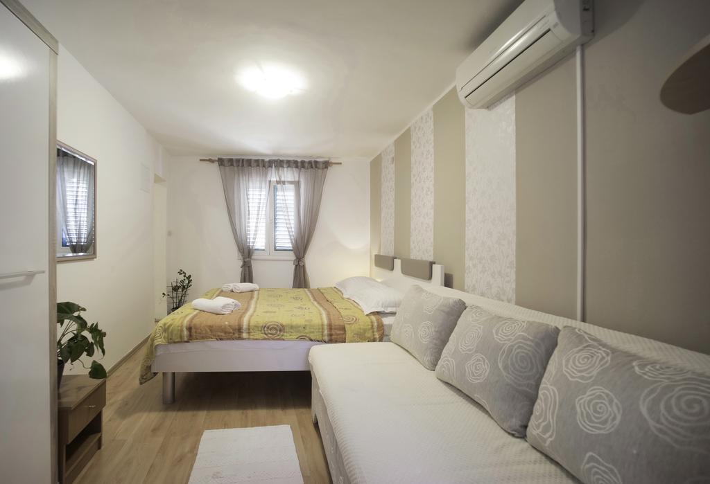 Guest Accomodation Zura Skradin Dış mekan fotoğraf