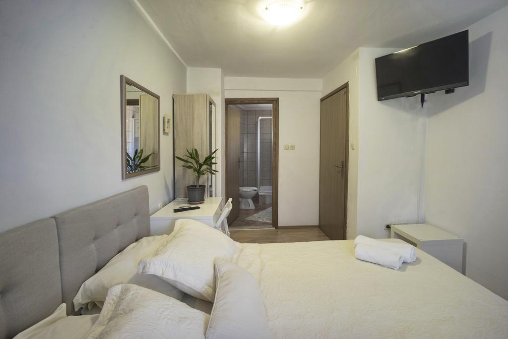 Guest Accomodation Zura Skradin Dış mekan fotoğraf